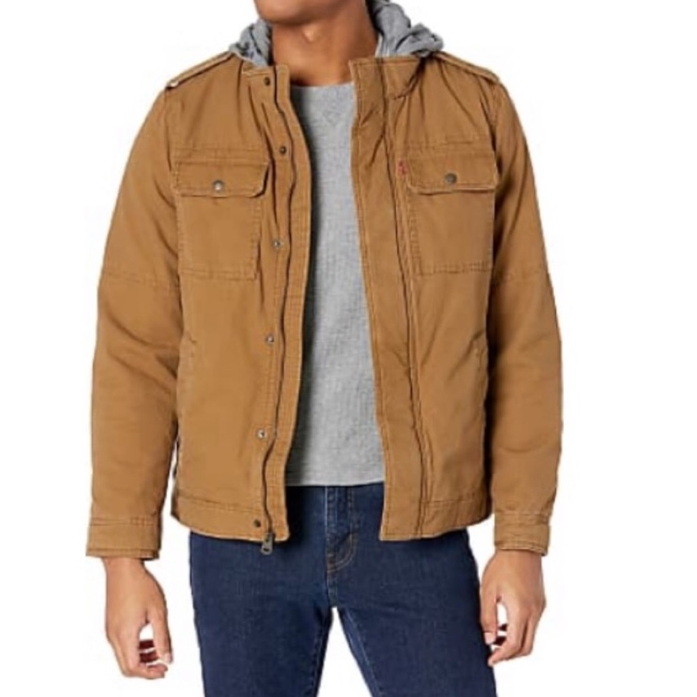 NWT Levi’s Sherpa lined hooded trucker jacket